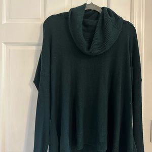 Cashmere sweater beautiful hunter green color